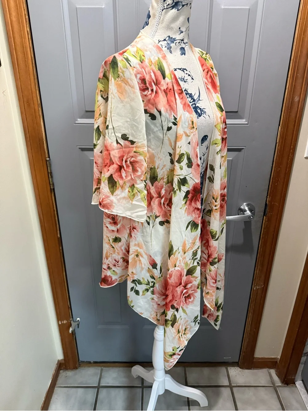 Charlotte Russe lightweight shawl